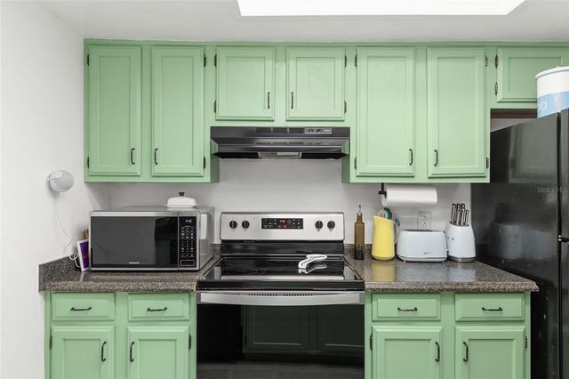 900 SW 62ND BOULEVARD D24, Gainesville, FL 32607