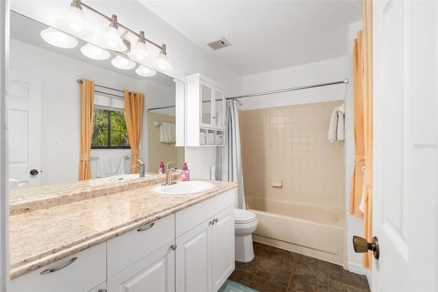 900 SW 62ND BOULEVARD D24, Gainesville, FL 32607