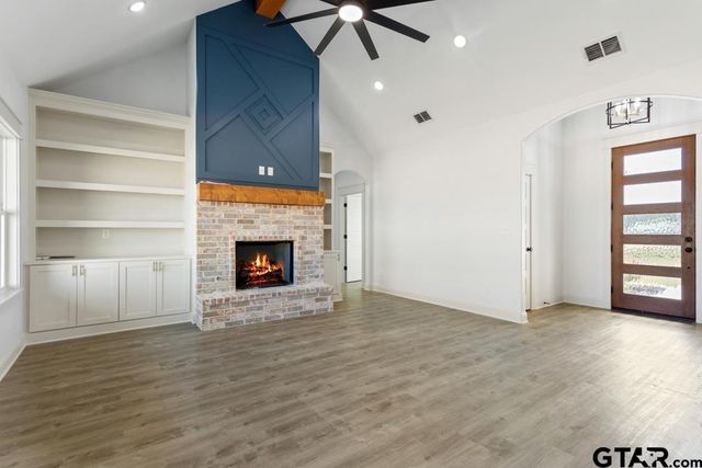 15510 C R 434, Lindale, TX 75771