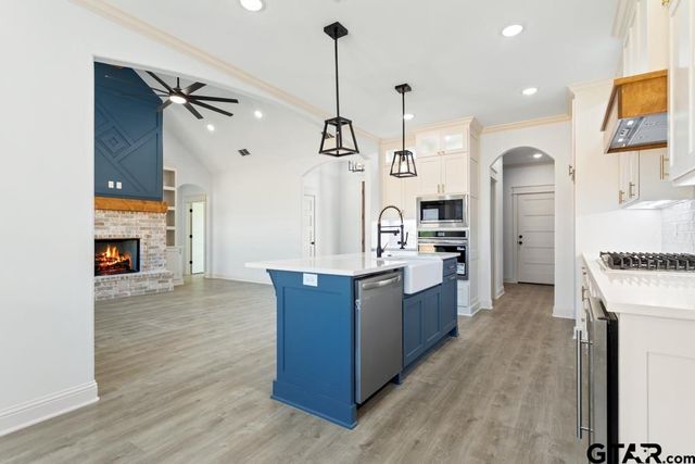 15510 C R 434, Lindale, TX 75771