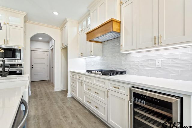 15510 C R 434, Lindale, TX 75771