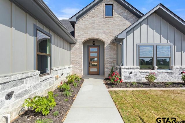 15510 C R 434, Lindale, TX 75771