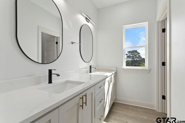 15510 C R 434, Lindale, TX 75771