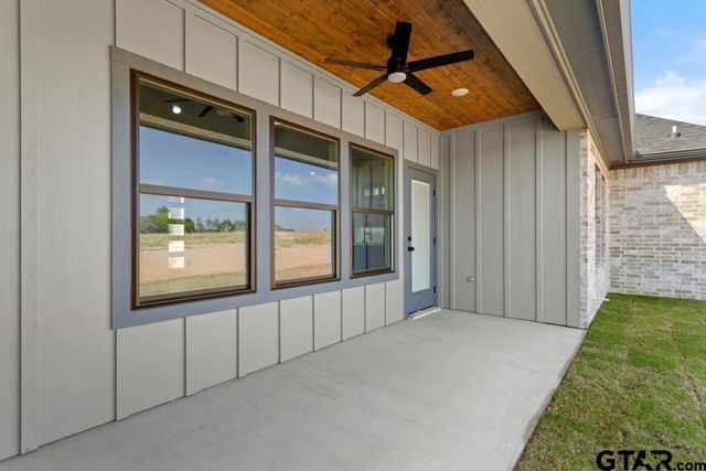 15510 C R 434, Lindale, TX 75771