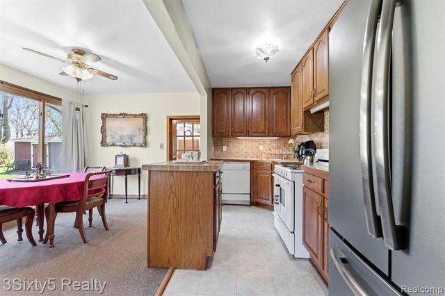11093 Baraga Street, Taylor, MI 48180
