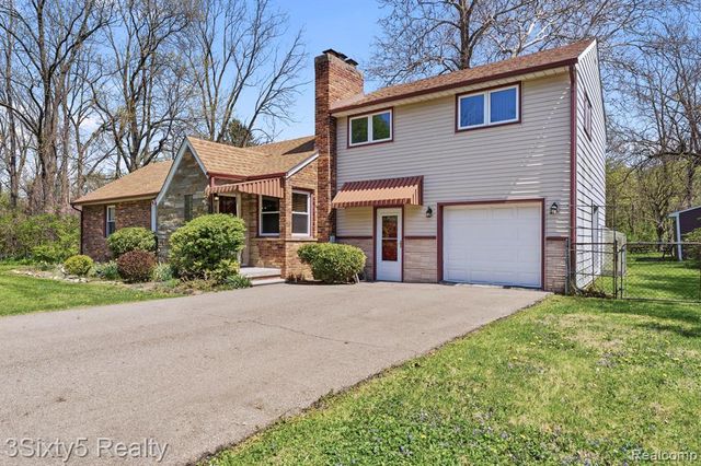 11093 Baraga Street, Taylor, MI 48180