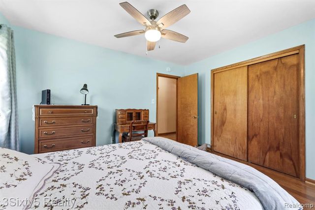 11093 Baraga Street, Taylor, MI 48180
