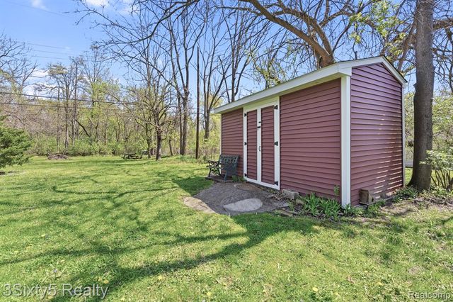 11093 Baraga Street, Taylor, MI 48180