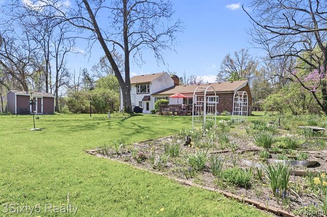 11093 Baraga Street, Taylor, MI 48180