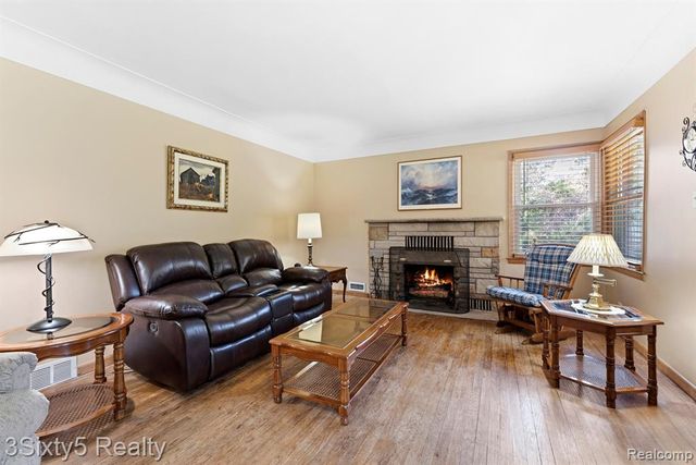 11093 Baraga Street, Taylor, MI 48180