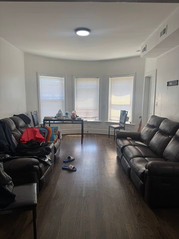 7236 S Vernon Avenue, Chicago, IL 60619