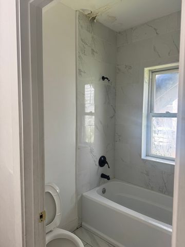 7236 S Vernon Avenue, Chicago, IL 60619
