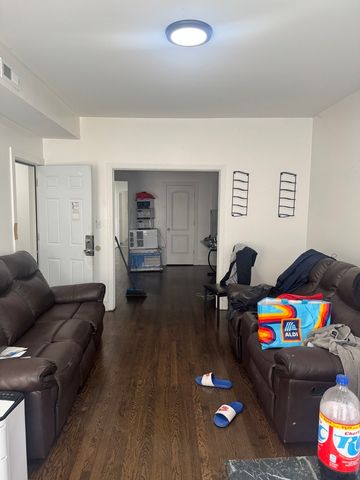 7236 S Vernon Avenue, Chicago, IL 60619