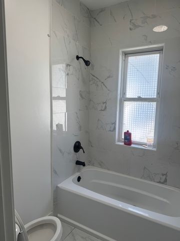 7236 S Vernon Avenue, Chicago, IL 60619