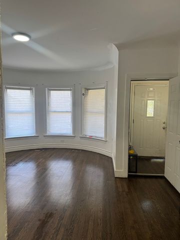 7236 S Vernon Avenue, Chicago, IL 60619