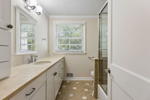 764 Darden Pl, Nashville, TN 37205