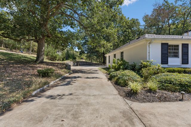 764 Darden Pl, Nashville, TN 37205