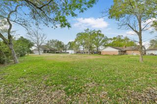 203 Shady Nook Lane, Friendswood, TX 77546
