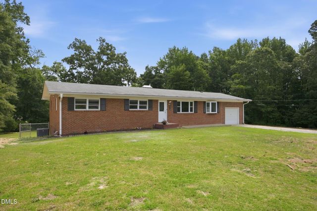 2909 Belmont Circle, Sanford, NC 27332