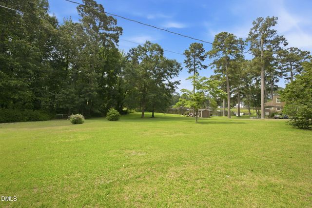 2909 Belmont Circle, Sanford, NC 27332