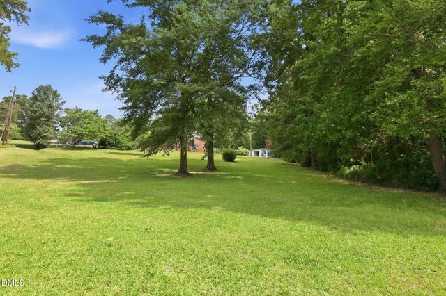 2909 Belmont Circle, Sanford, NC 27332