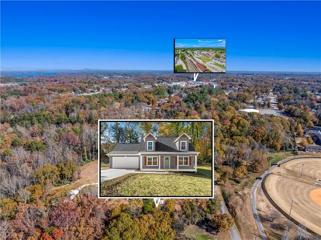 340 Code Circle, Seneca, SC 29678