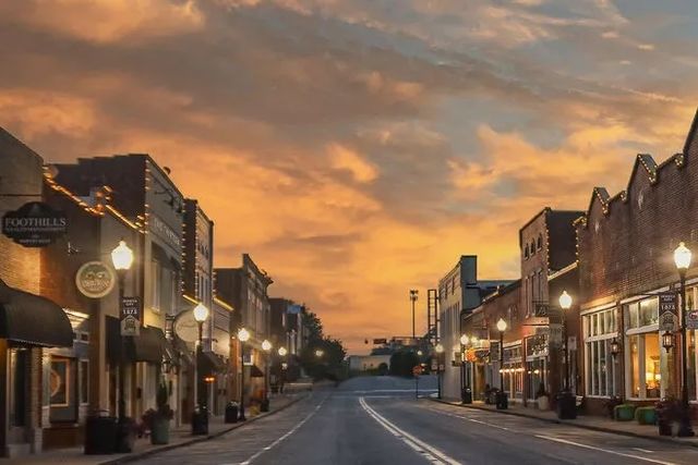 340 Code Circle, Seneca, SC 29678