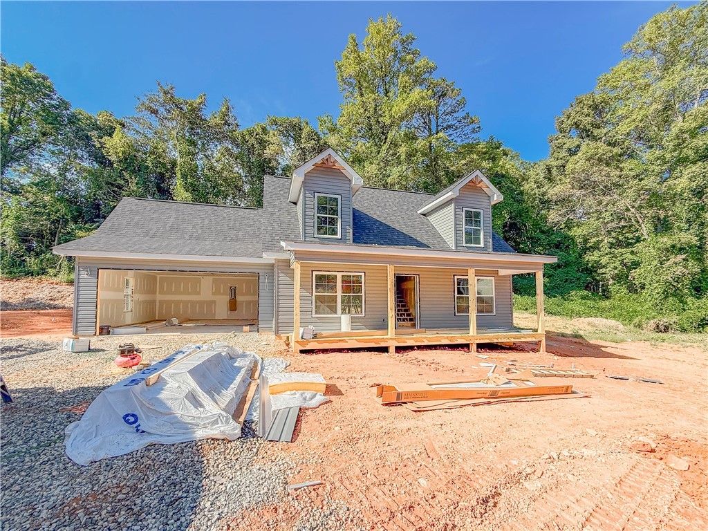 340 Code Circle, Seneca, SC 29678