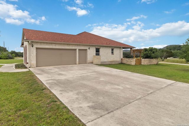 412 SHAYLA LN, Canyon Lake, TX 78133