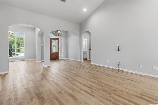 412 SHAYLA LN, Canyon Lake, TX 78133