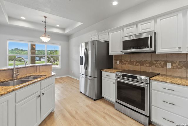 412 SHAYLA LN, Canyon Lake, TX 78133