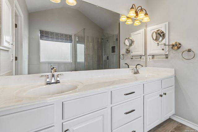 412 SHAYLA LN, Canyon Lake, TX 78133