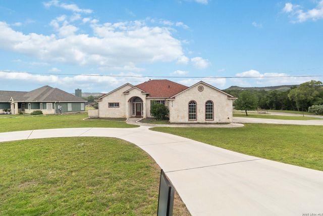 412 SHAYLA LN, Canyon Lake, TX 78133