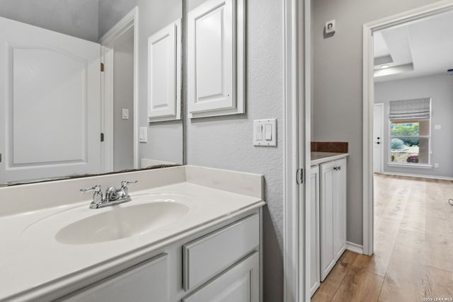 412 SHAYLA LN, Canyon Lake, TX 78133