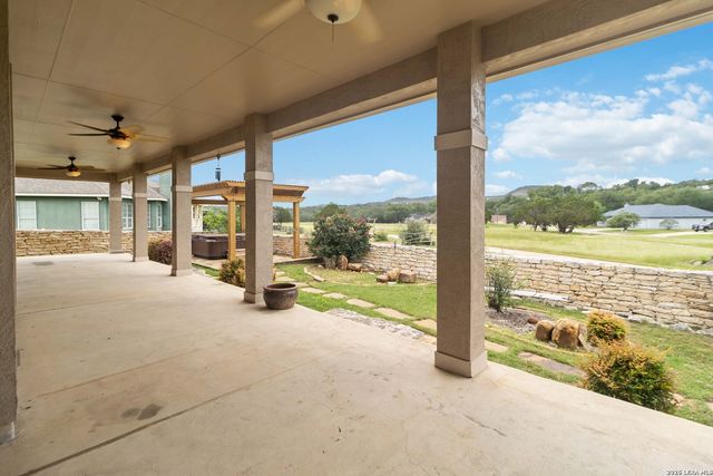 412 SHAYLA LN, Canyon Lake, TX 78133