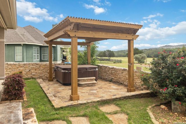 412 SHAYLA LN, Canyon Lake, TX 78133