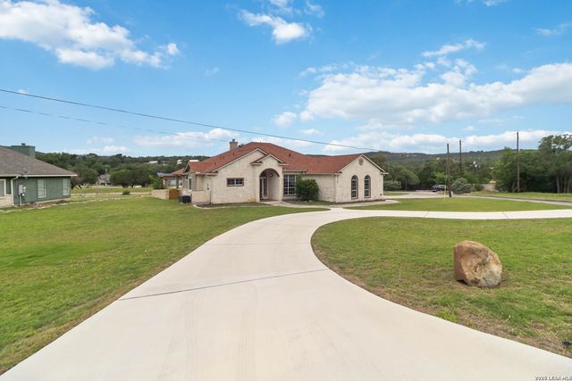 412 SHAYLA LN, Canyon Lake, TX 78133