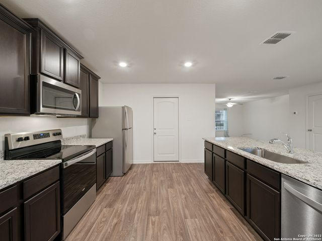 2938 Citron Garden, Converse, TX 78109