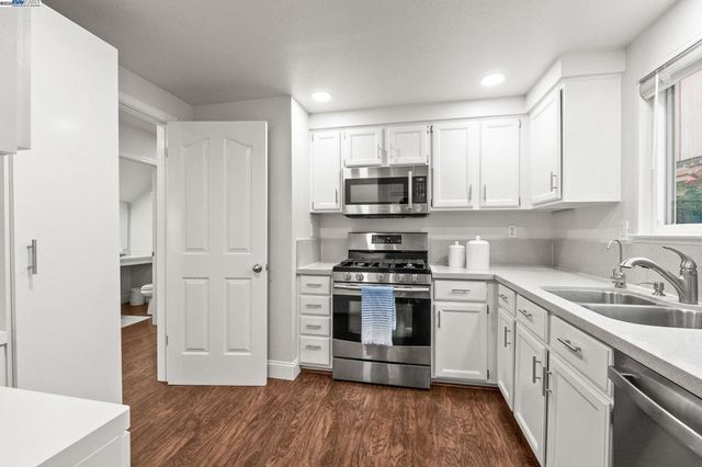 4027 Sunset Ter, Fremont, CA 94536