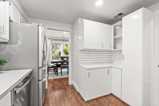 4027 Sunset Ter, Fremont, CA 94536