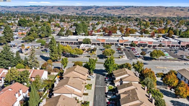 4027 Sunset Ter, Fremont, CA 94536