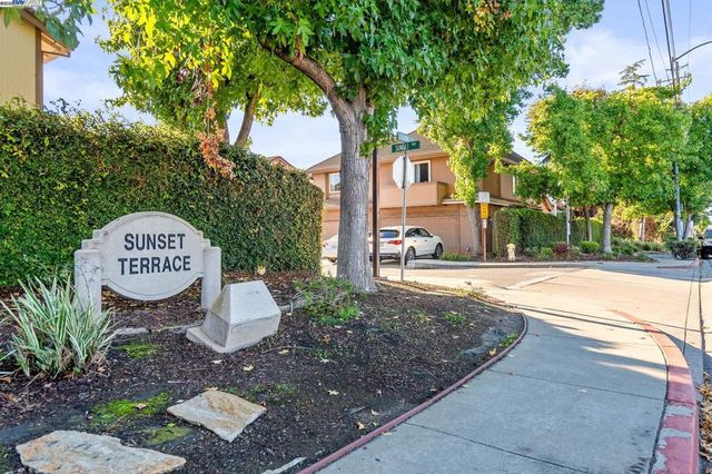 4027 Sunset Ter, Fremont, CA 94536