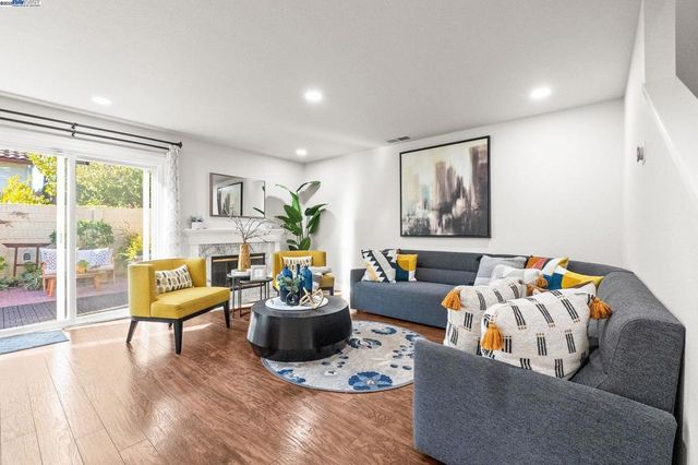 4027 Sunset Ter, Fremont, CA 94536