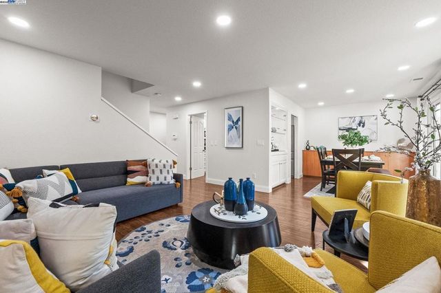 4027 Sunset Ter, Fremont, CA 94536