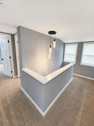 3931 Clough Avenue, Highland, IN 46322