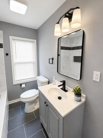 3931 Clough Avenue, Highland, IN 46322