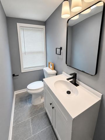 3931 Clough Avenue, Highland, IN 46322