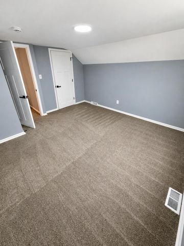 3931 Clough Avenue, Highland, IN 46322