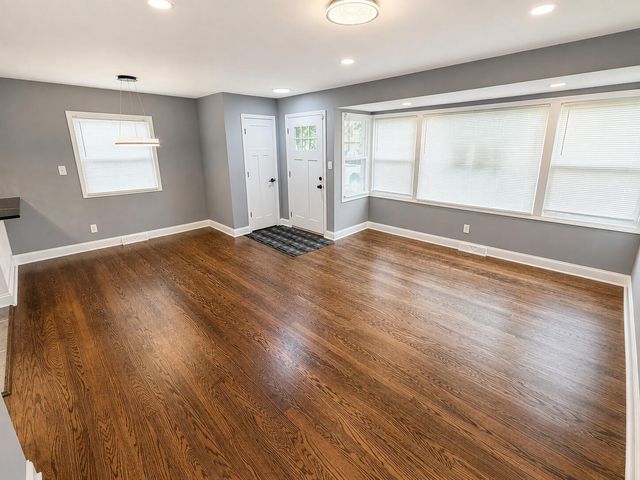3931 Clough Avenue, Highland, IN 46322