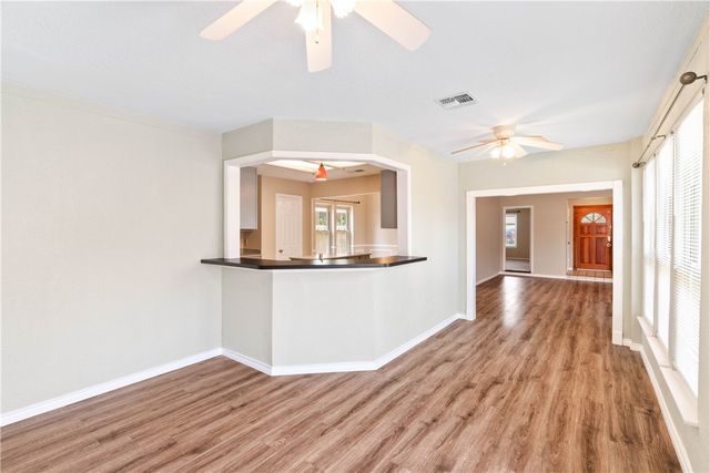 3030 Quail Hollow Dr, Corpus Christi, TX 78414